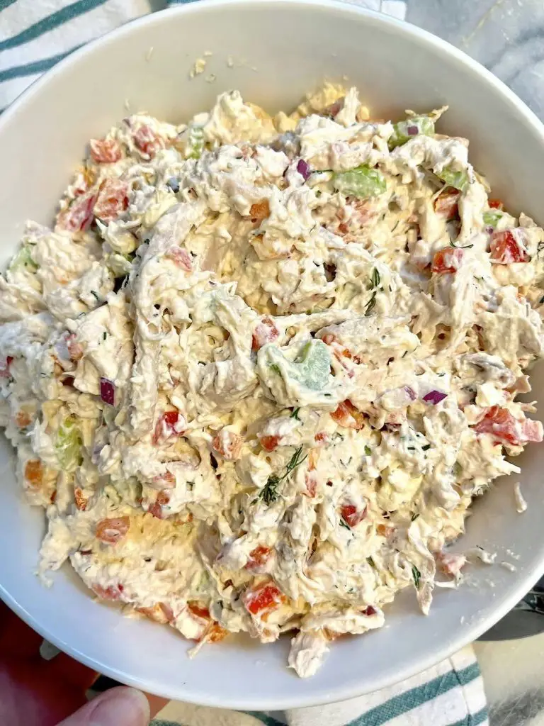 Fetaostsalat med kylling: En greskinspirert vri på en klassiker